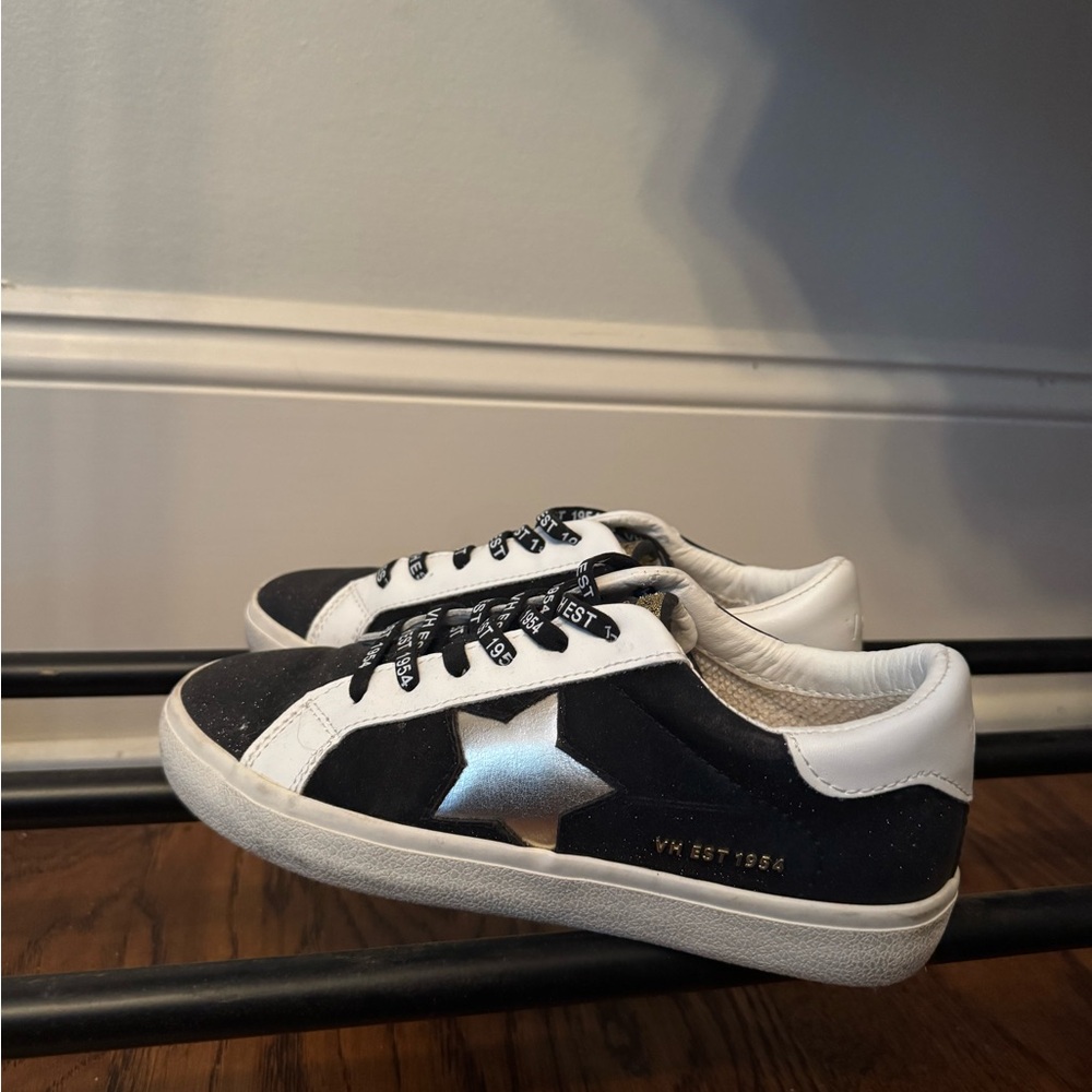 Vintage Havana Black and White Sneakers